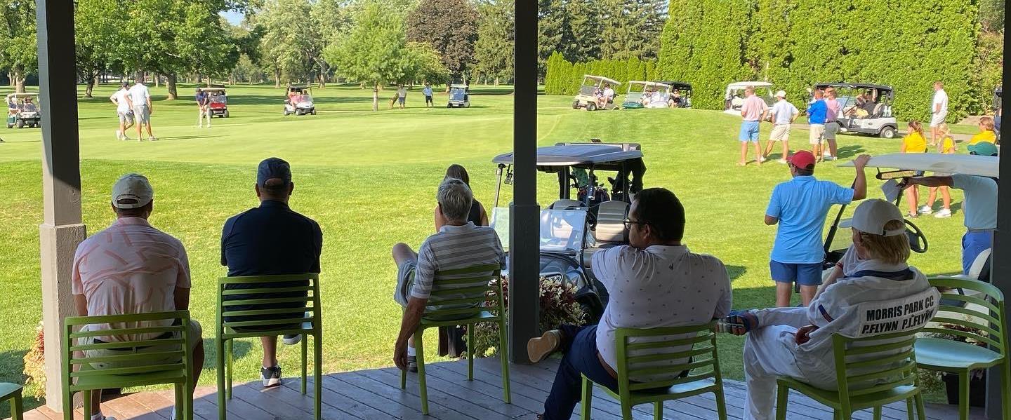 Spectators_from_Gazebo